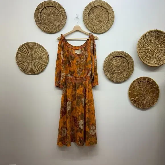 Anthropologie Moulinette Soeurs Beautiful Orange Silk Cold Shoulder Midi Dress 0 - Picture 1 of 8